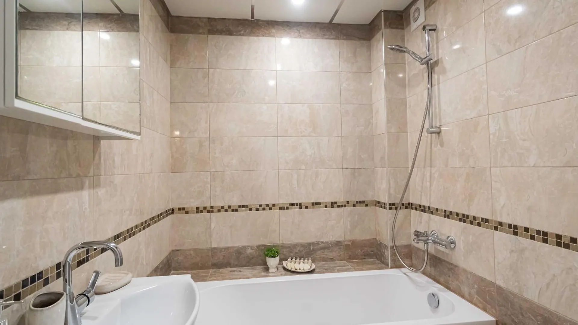 Lazur Delight Apartment Burgas 0*,  Bulgaria